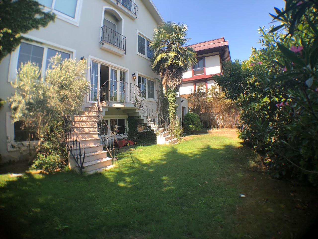 TARABYA'DA KAPALI GARAJLI, MTEMLATLI, HAVUZLU KRALIK VLLA